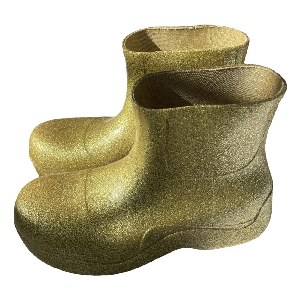 Bottega veneta gold sparkle puddle boots